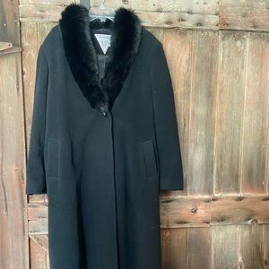Fur lined wool coat, size 14